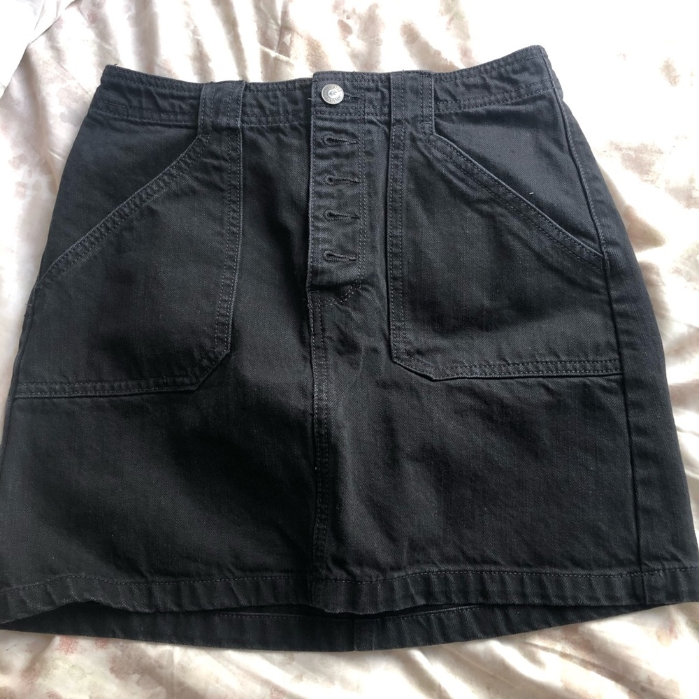 Hollister black skirt